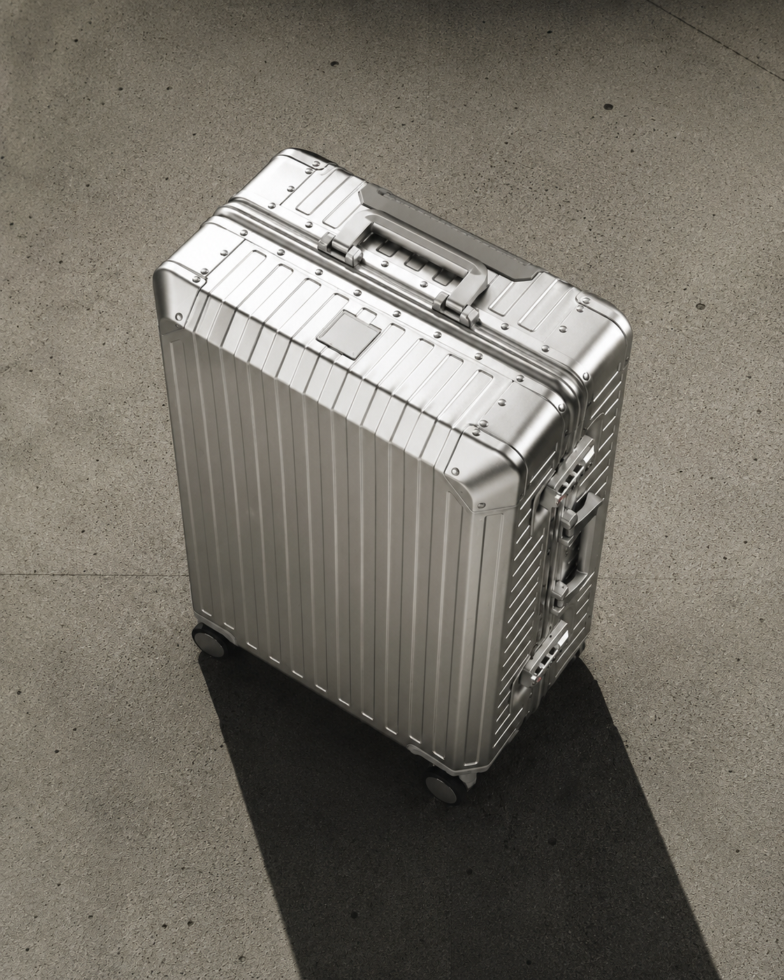 STRØM ALUMINIUM